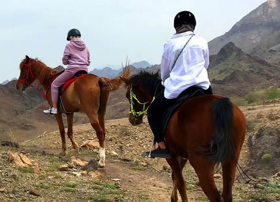 4-horseback-riding-trails-hatta-mountains