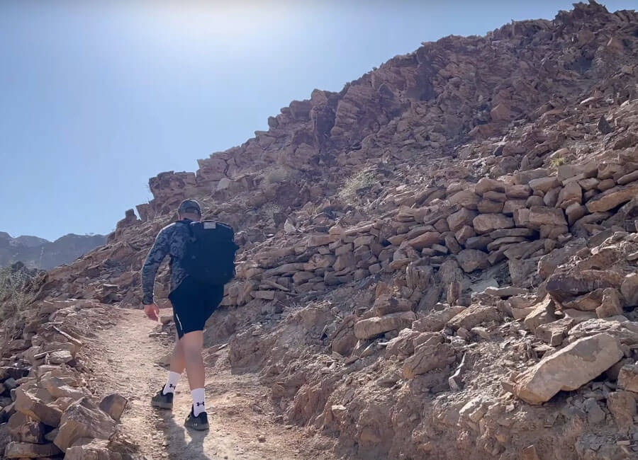 8-best-hiking-trails-in-uae-dubai-hatta-mountains