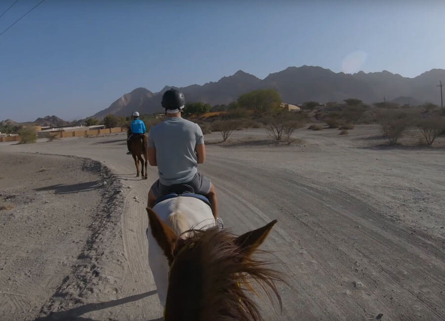 9-horseback-riding-adventure-tour-hatta-mountains-uae